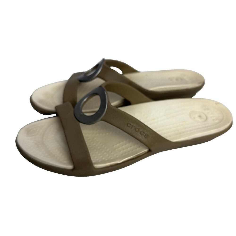 Crocs Sanrah Circle Slide Sandal Women's Size 9 Beige Tan Silver Accent